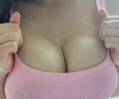 🍑 Sweet & Shy Holly: Ready to Please You 💋💦 - Image 2