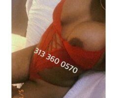 5'1 Fun-Sized Squirter Ready for YOU! 💦💋🍑