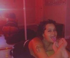 💋🥂 Dive into Roxie's World of Pleasure 💦🍑😘 - Image 3