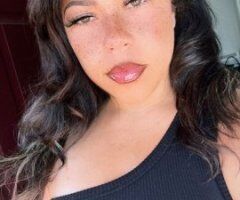 💋Juicy Bombshell Awaits💦Ready to Explode in the IE🍑