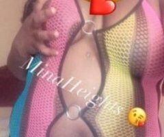 Juicy Delights 🍑💋 24/7 🍒 Specials Await!