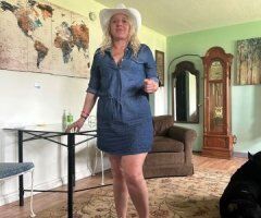 💋 Sensual Encounters Await 💦 Outcalls in South Bend!