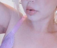 🍑 Vegas Blonde MILF: Throat Goddess in LB 💦💋