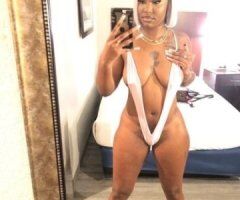 💦 Spice Up Your Day with Houston's Hottie 💋🍑