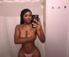 💦 Spice Up Your Day with Houston's Hottie 💋🍑 - Image 3