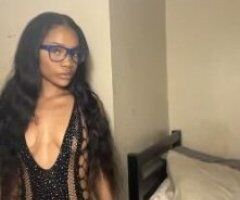 🔥 Brazilian Bombshell Awaits You in the Bronx 💋🍑