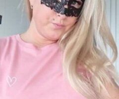 Blonde Bombshell Awaits Your Kinky Desires 💋🍑💦 - Image 7
