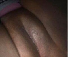 Thick & Tempting Treat 🍑💋 Ready for You! 💦