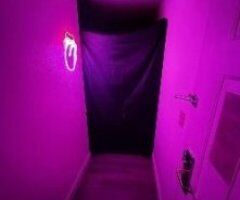 Gloryhole Thrills 💦 NOLA's Secret Touch 🔥😘 - Image 3