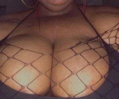 Curvy Ebony Temptation Awaits 💦🍑💋 - Image 5
