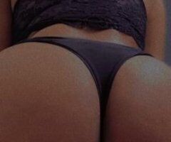 Austin's Curvy Temptress 💋💦 Dive into Delight 🍑