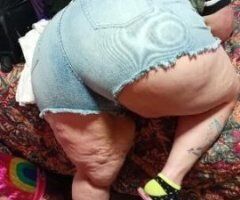 🔥 Soul-Snatching Seductress Awaits! 💦😘🍑
