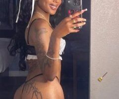 Ebony Temptress: Squirting Sensation 💦💋✨ - Image 2