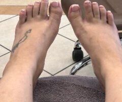 💋 Greenville's Naughty Secret Awaits 💦😘 - Image 2
