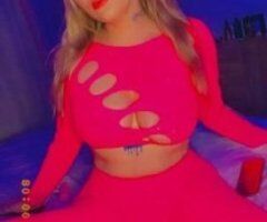 Blonde Temptress Awaits 💋💦