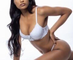 El Paso's Exotic Secret 💋🔥 Indulge & Surrender 🍑 - Image 3