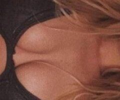 Chattanooga's Sweet Temptation 🍑💋 Tongue Teaser 💦 - Image 4