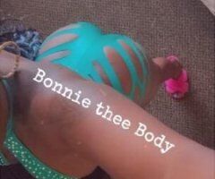 🔥Raleigh's Hottest Temptation: Thick Thighs & Tight Surprise💋🍑