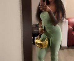Petite Temptress in Orlando 🍑💋 Unleash Your Desires