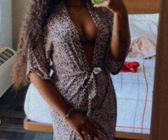 Petite Temptress in Orlando 🍑💋 Unleash Your Desires - Image 5
