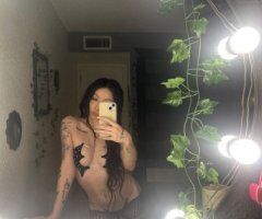 Petite Pleasure Awaits in Phoenix 💋🍑🔥 - Image 2