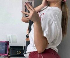 Cedar Rapids' Bad Girl 🍑💦 Ready to Play 😘 - Image 2