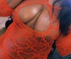 Tall, Thick & Ready to Play 💦💋