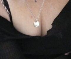 Des Moines' Naughty Secret 💋🍆 Mind-Blowing Mouth Magic 💦😘
