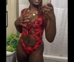 Tall Chocolate Temptress Ready to Play 🍫💋💦 - Macon 🍑