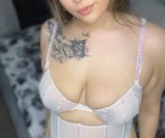 💦 Des Moines Delight: Soft Curves & Juicy Secrets 🍑😘 - Image 4
