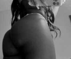 Southern MD's Sizzling Secret 💦🍑 Lips Await 🍭 - Image 2