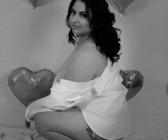 Italian Temptress Awaits 💋🍑 Indulge Your Fantasies Now - Image 8