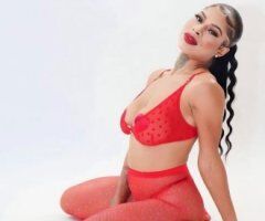 Sweet Petite Temptress in OC 🍑💋💦