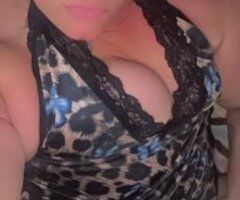 🔥 Curvy Goddess & Friends Await in Gainesville! 💋📱💦 - Image 2