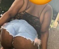 🔥Curvy Delight on the Coast: Let's Play Daddyy! 🍑😘