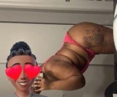 🔥Curvy Delight on the Coast: Let's Play Daddyy! 🍑😘 - Image 3
