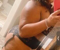 Curves & Kisses 💋💦 Hot Fun Awaits 🍑😘 - Image 2