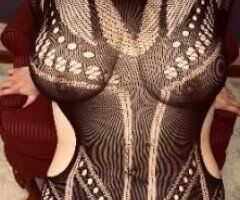 Curvy Temptation Awaits 🍑💦 Ready to Play? 😘