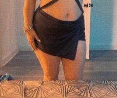 Curvy Temptation Awaits 🍑💦 Ready to Play? 😘 - Image 5