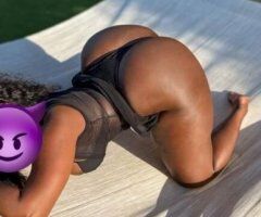 Colombian Curves: Indulge in My Paradise 🍑💋