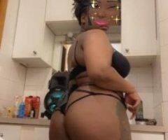 🌟 Slip into Scarlet's Secret Oasis 💦💋🍑😘 - Image 2