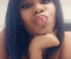 🔥 Meet Kenya: Your Petite Dreamgirl in Detroit! 💋🍑🌅