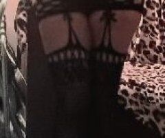 🔥 Curvy Milf Ready to Heat Things Up! 💦🍑😘 - Image 3