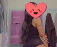 Curvy Redbone Ready to Play! 🍑🔥💋 - Image 3