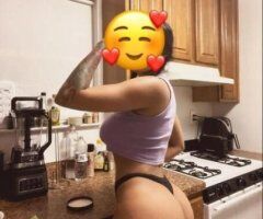 IM NEW GIRL IN THE AREA BABY