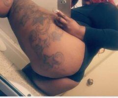 🍑 Juicy Nights Await 😘💋🔥 - Image 2