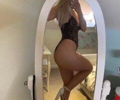 Blonde Bombshell Ready to Ignite 🔥💋💦
