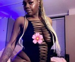 HEAD DOCTOR AND FAT PUSSY !♡INCALLS: COME TO ME ! NOT A CATFISH DONT TEXT ME ON THAT EXTRA SCARY SHI!♡Looking For A Chocolate Chip Woman That Creams, Pussy Tight Grade A , and Sucks Good Here iam - 23