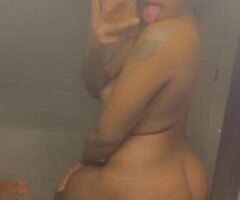 Can’t Get Enough of Me? 😘💋 Let’s Dive In! 💦🔥