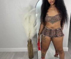 🔥 Upscale Gentlemen Only! 💦 Throat Goat Experience Awaits! 🍑😘 - Image 2